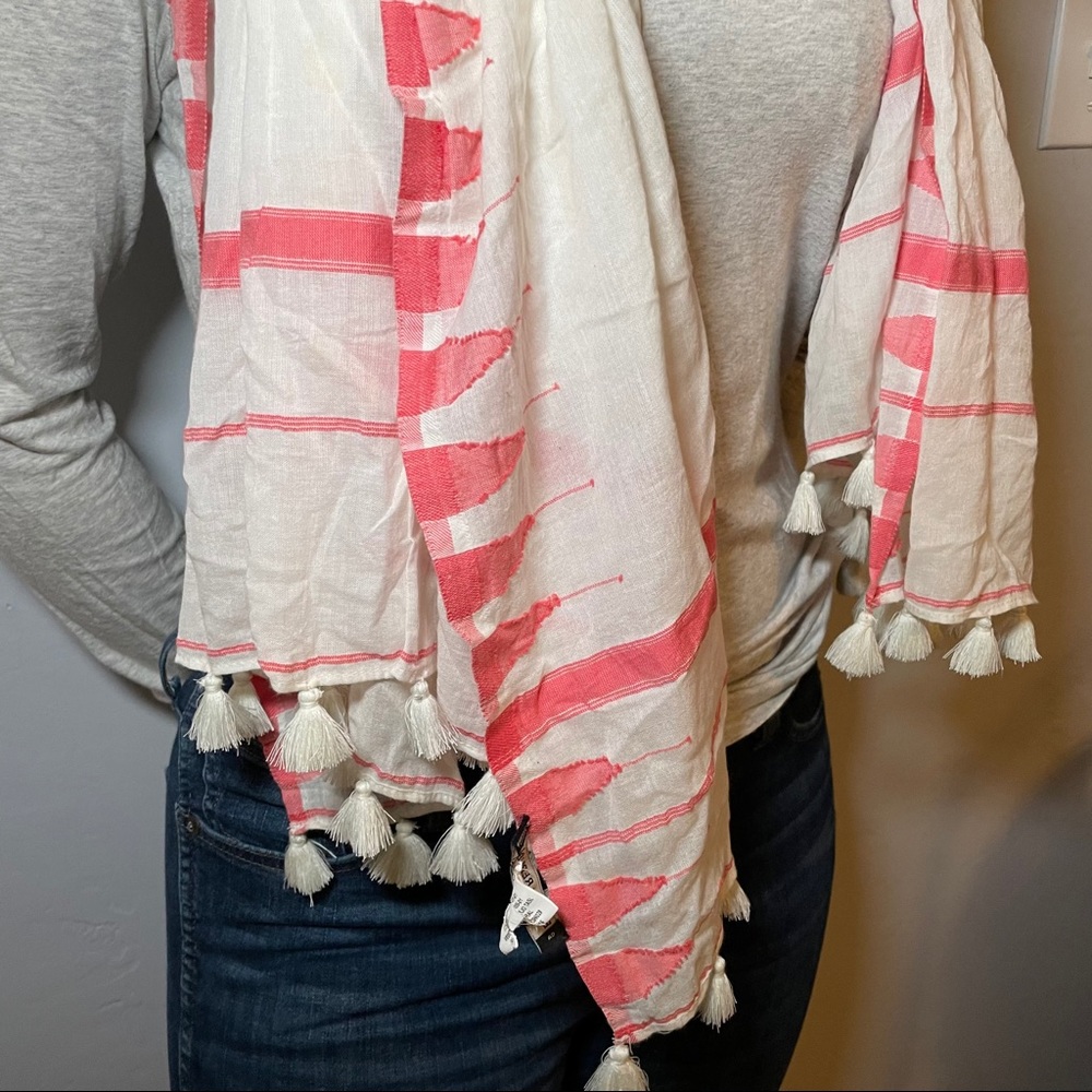 Banana Republic | Breezy Coral Scarf with Tassles